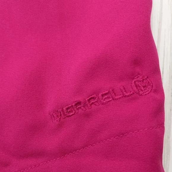 Merrell Core Woven Button Front Collar Top - Picture 4 of 12